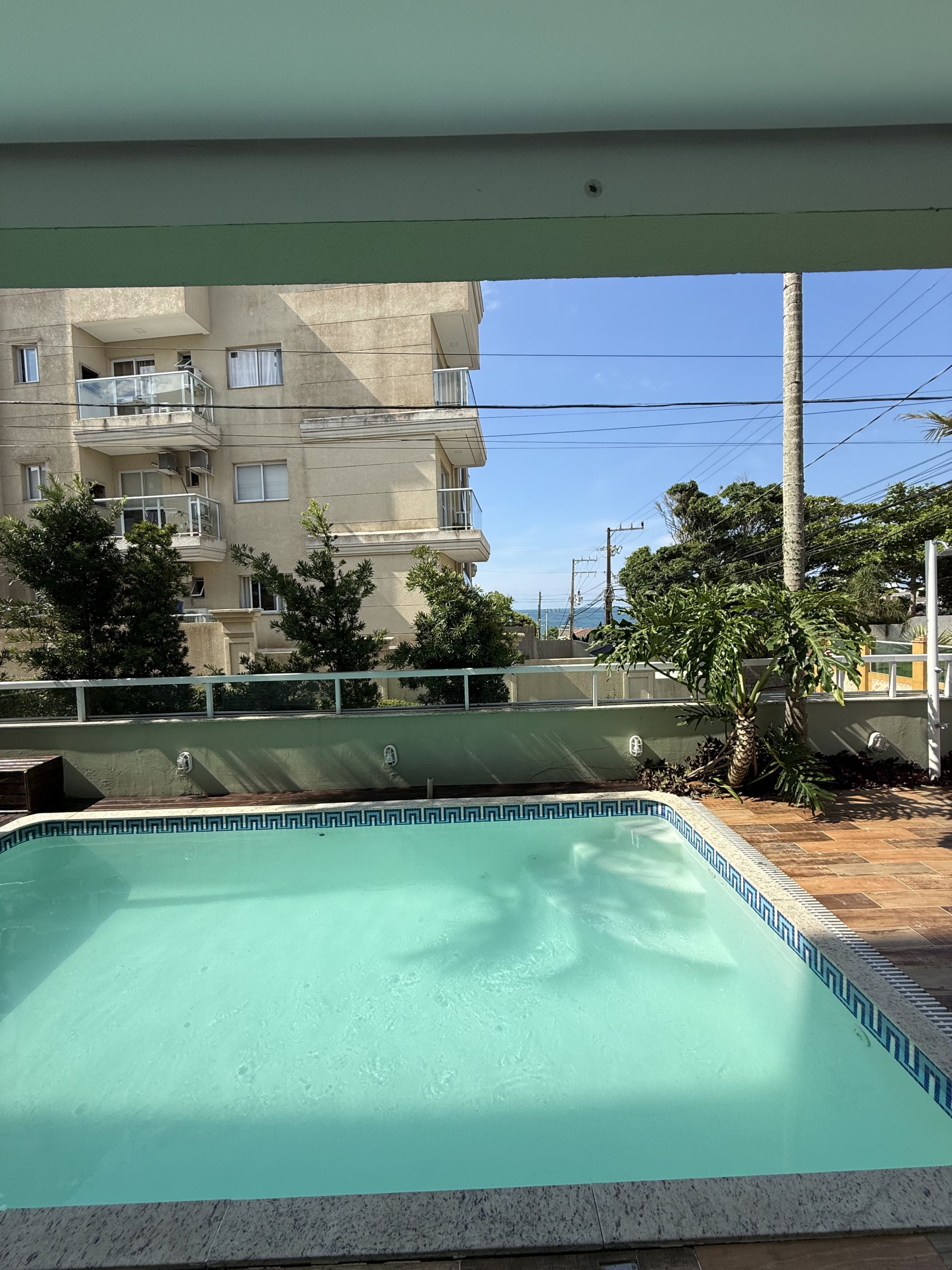 Apartamento mobiliado de 2 dormitórios a 100 metros da praia